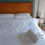 Townhouse With Private Garden * 웩스퍼드