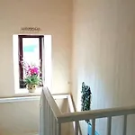 펜션 Townhouse With Private Garden 웩스퍼드