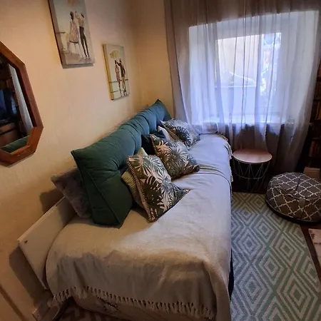 Townhouse With Private Garden Semesterbostad *